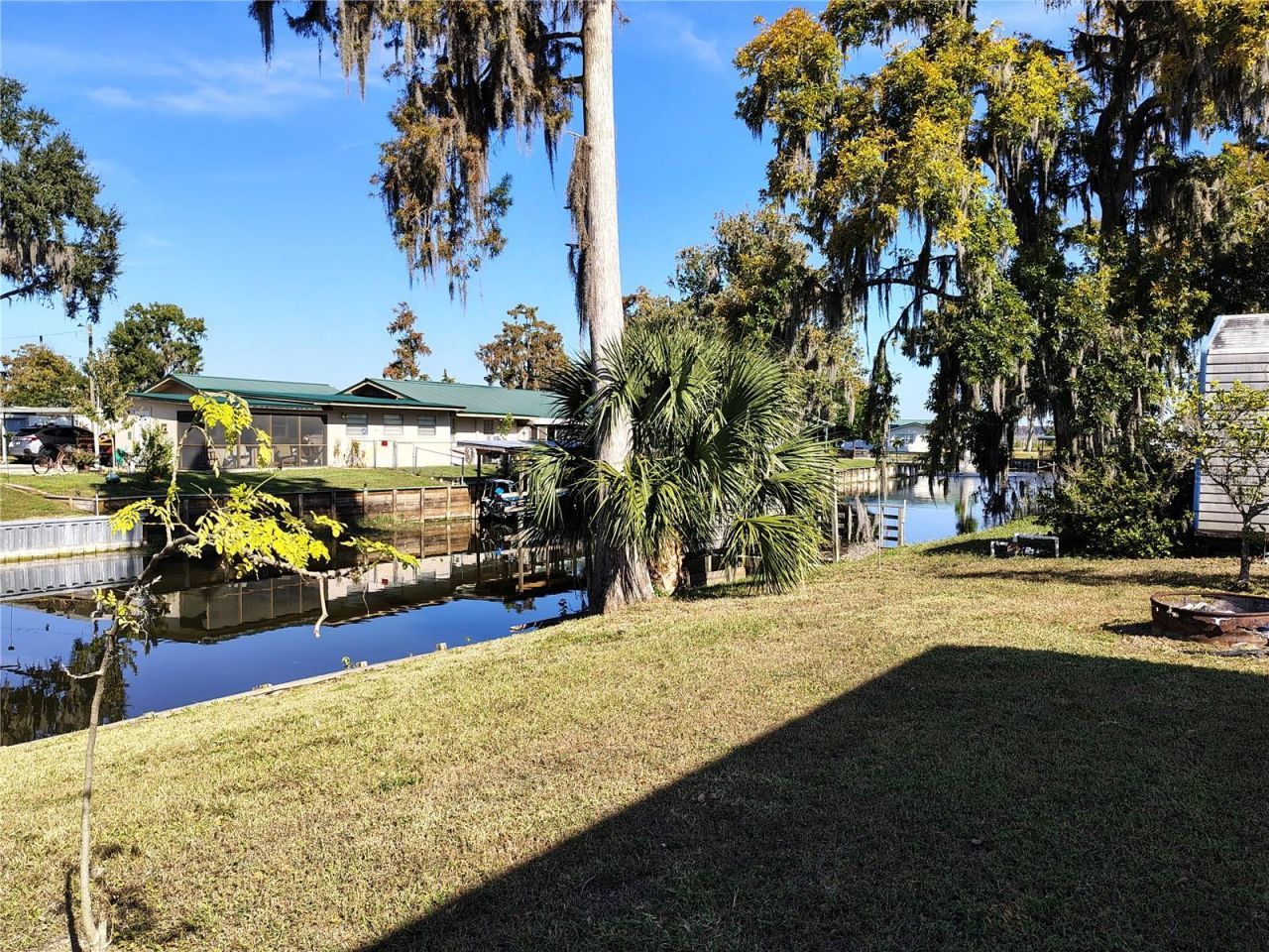 876 Cr 467, Lake Panasoffkee, FL 33538 Photo