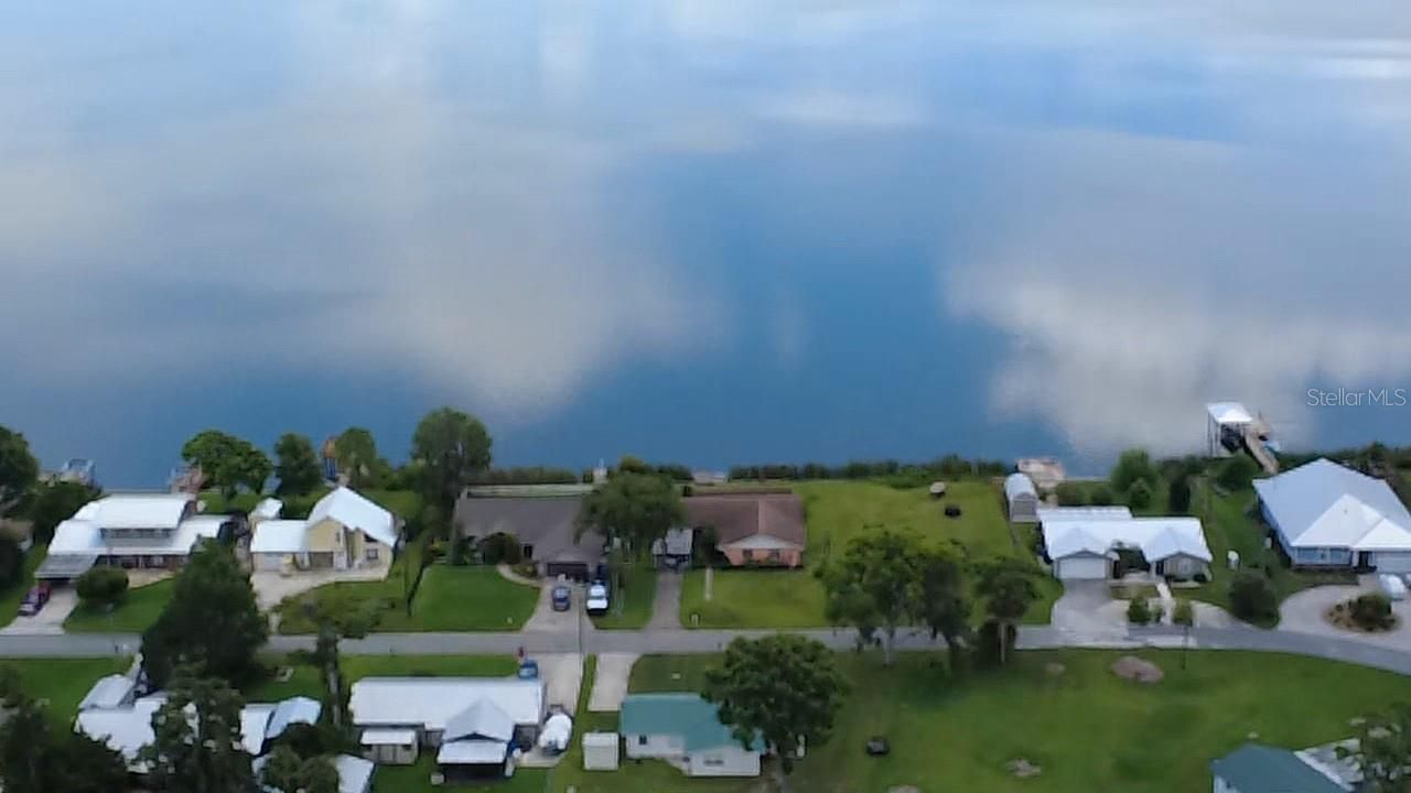 876 Cr 467, Lake Panasoffkee, FL 33538 Photo