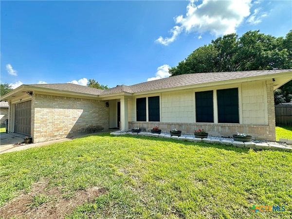 209 Roanoke Drive, Victoria, TX 77904