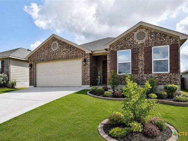 733 Peak Place, Seguin, TX 78155