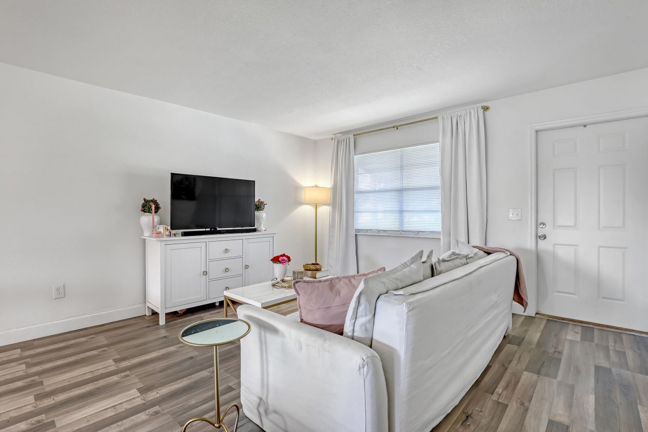 1925 SW Idaho Lane, Port Saint Lucie, FL 34984 Photo