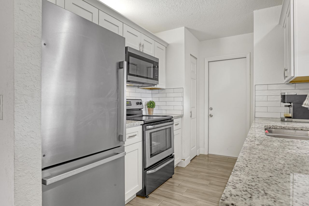 1925 SW Idaho Lane, Port Saint Lucie, FL 34984 Photo