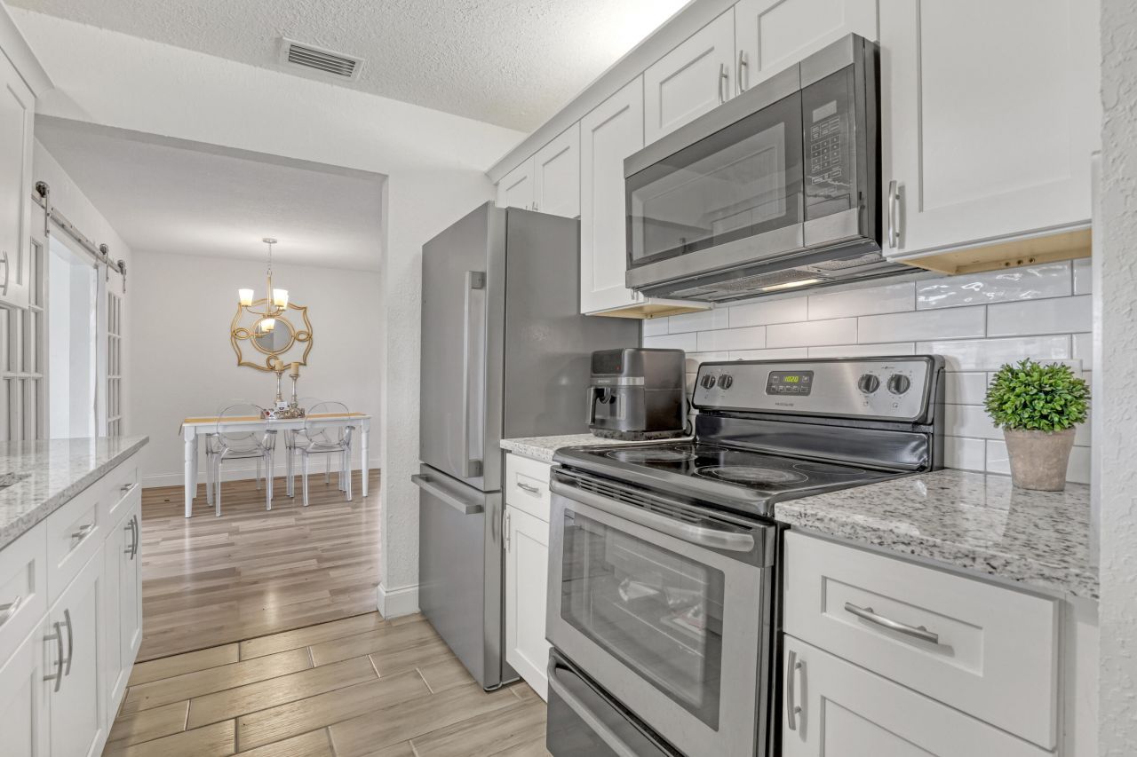 1925 SW Idaho Lane, Port Saint Lucie, FL 34984 Photo