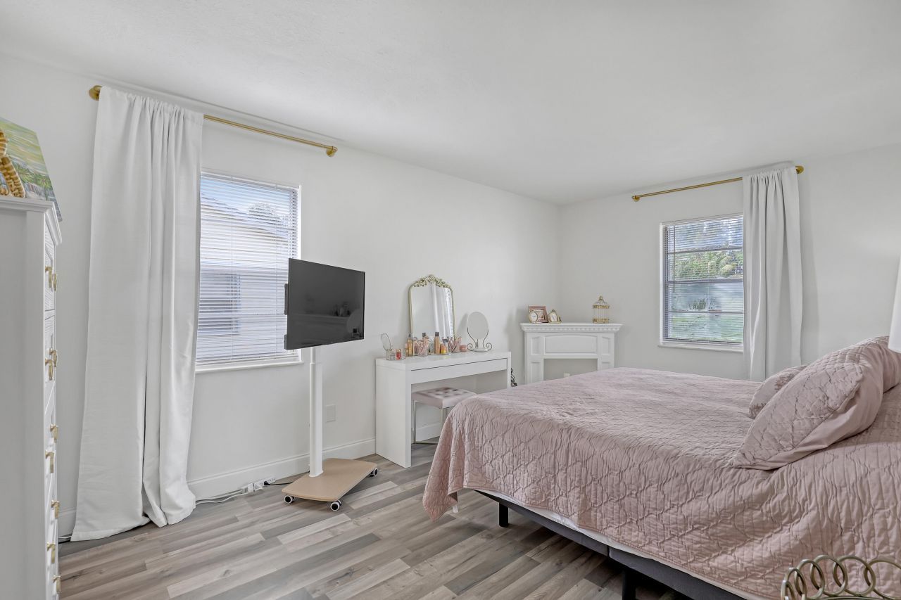 1925 SW Idaho Lane, Port Saint Lucie, FL 34984 Photo