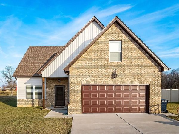 235 Villa St, Smithville, TN 37166