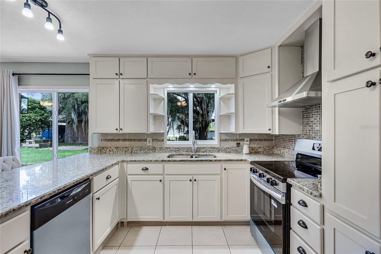 1200 Lake Harney Road, Geneva, FL 32732 Photo