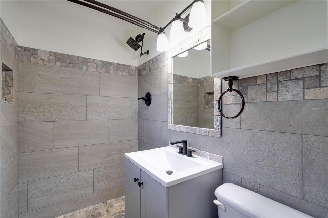 1200 Lake Harney Road, Geneva, FL 32732 Photo