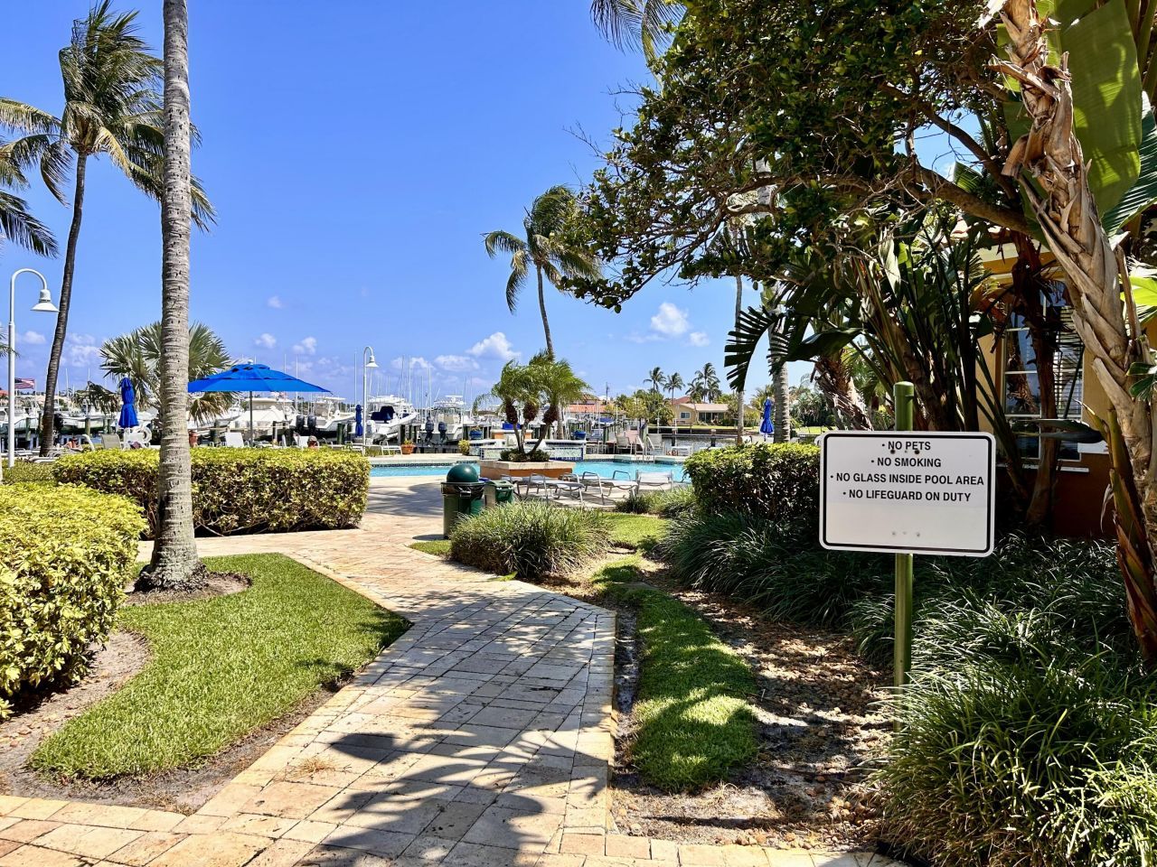127 Yacht Club Way, Unit 109, Hypoluxo, FL 33462 Photo