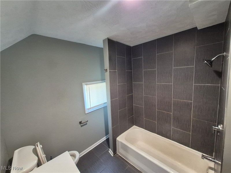 223 W 16th Street, Lorain, OH 44052 Photo 12