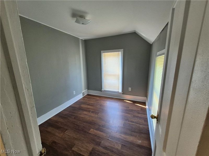 223 W 16th Street, Lorain, OH 44052 Photo 14