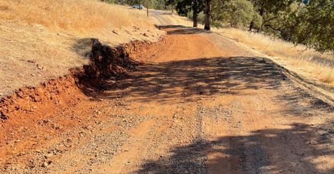 7607 S White Oak Lane, Browns Valley, CA 95918 Photo