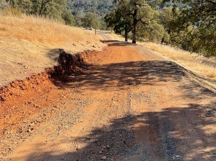 7607 S White Oak Lane, Browns Valley, CA 95918 Photo