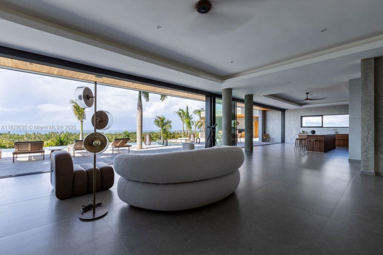 000 8g99+hr Las Terrenas, Dominican Republic, , FL 32000 Photo