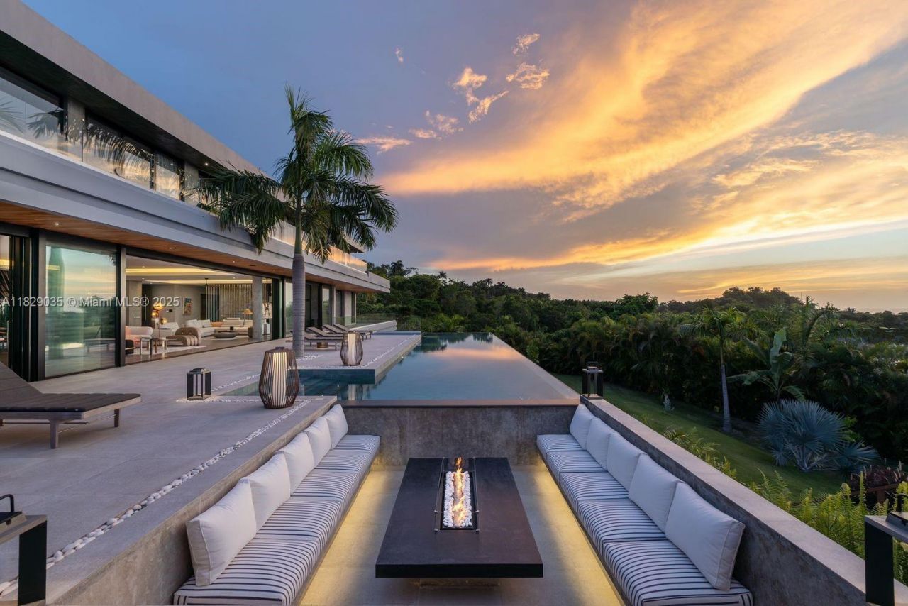 000 8g99+hr Las Terrenas, Dominican Republic, , FL 32000 Photo