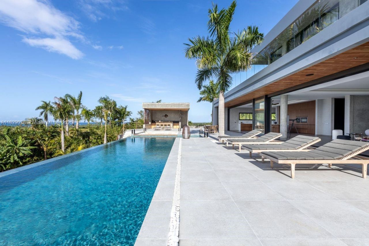 000 8g99+hr Las Terrenas, Dominican Republic, , FL 32000 Photo