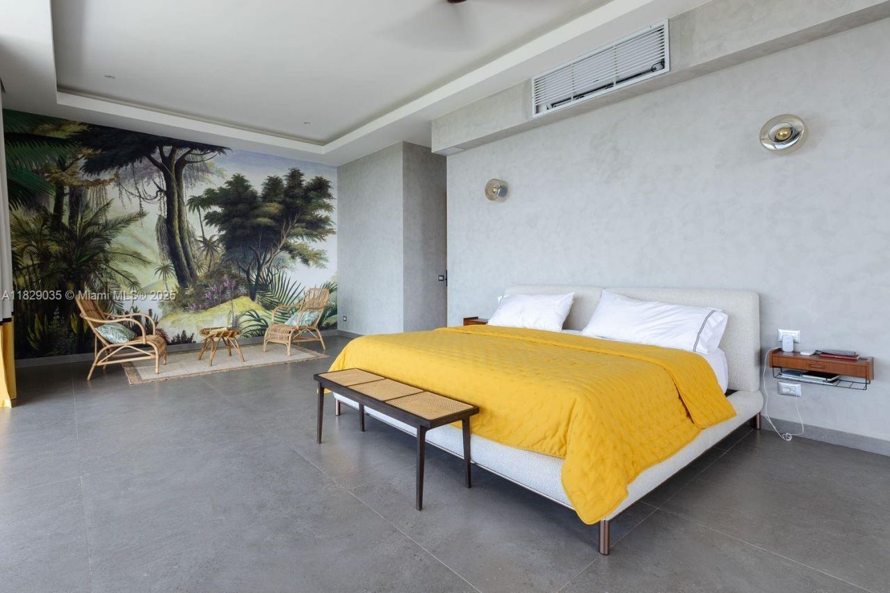 000 8g99+hr Las Terrenas, Dominican Republic, , FL 32000 Photo