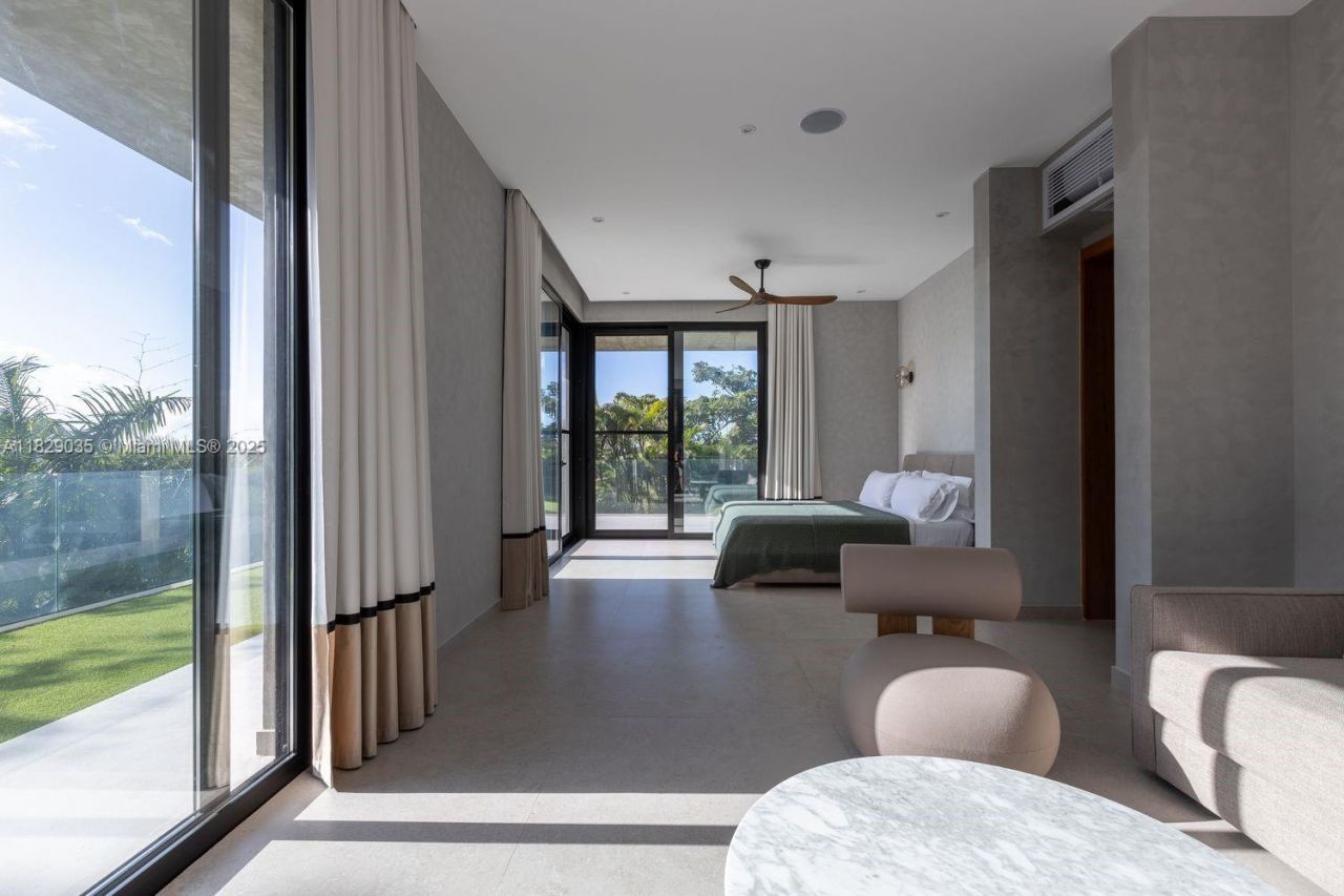 000 8g99+hr Las Terrenas, Dominican Republic, , FL 32000 Photo