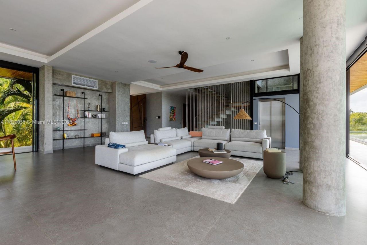 000 8g99+hr Las Terrenas, Dominican Republic, , FL 32000 Photo