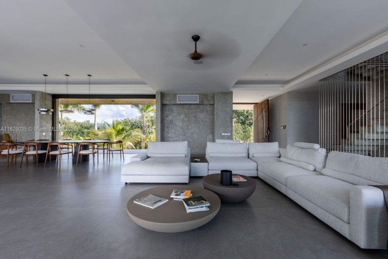 000 8g99+hr Las Terrenas, Dominican Republic, , FL 32000 Photo