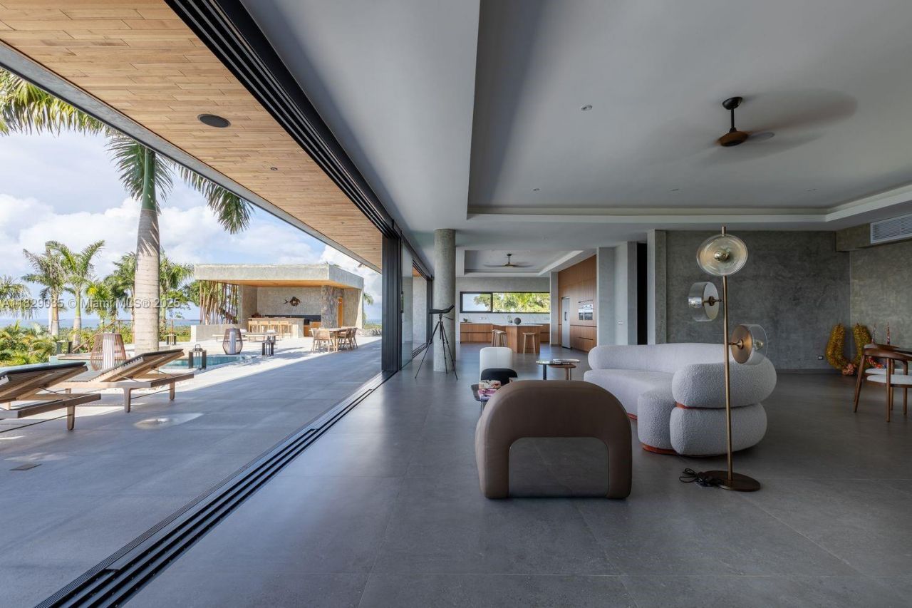 000 8g99+hr Las Terrenas, Dominican Republic, , FL 32000 Photo