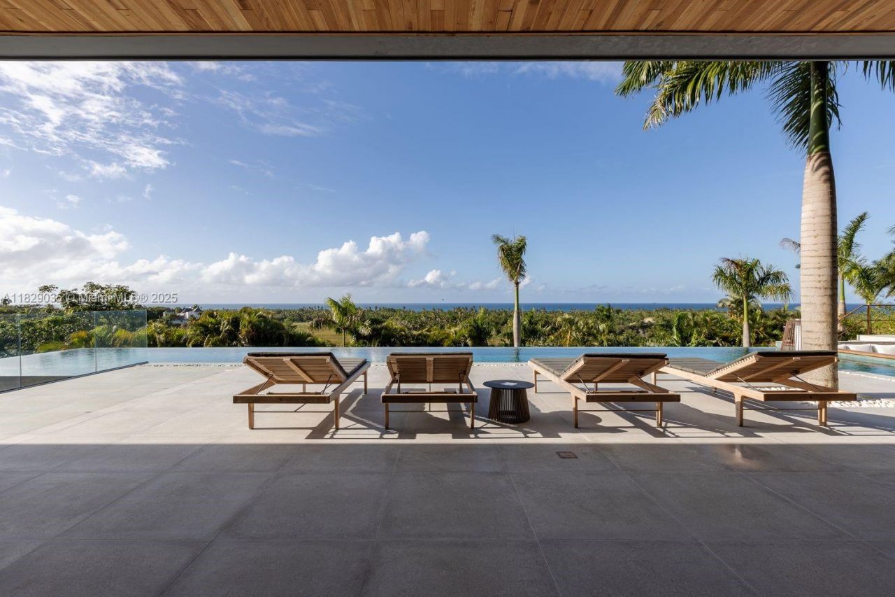 000 8g99+hr Las Terrenas, Dominican Republic, , FL 32000 Photo