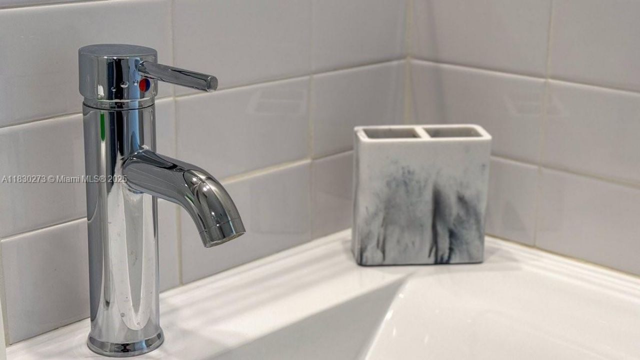 1501 S Ocean Blvd, Unit 307, Lauderdale by the Sea, FL 33062 Photo