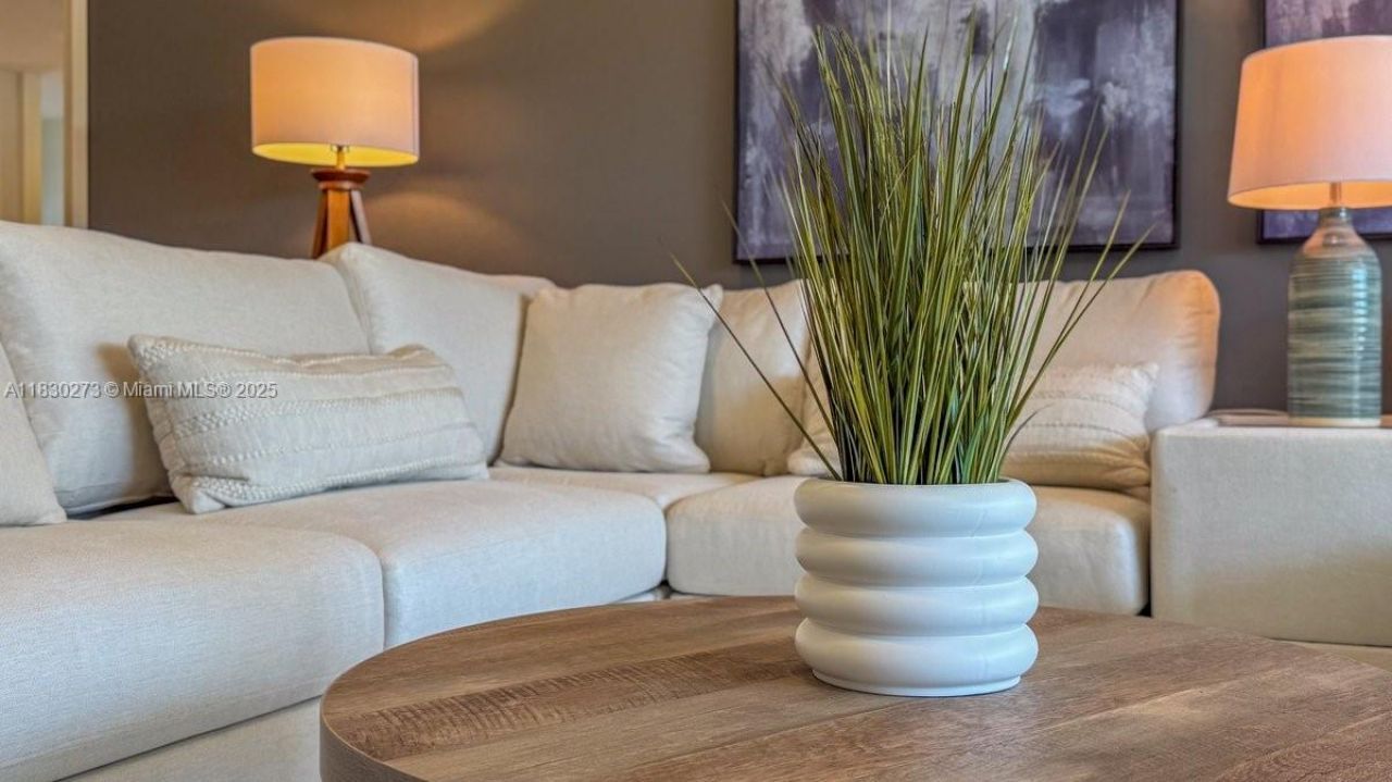 1501 S Ocean Blvd, Unit 307, Lauderdale by the Sea, FL 33062 Photo