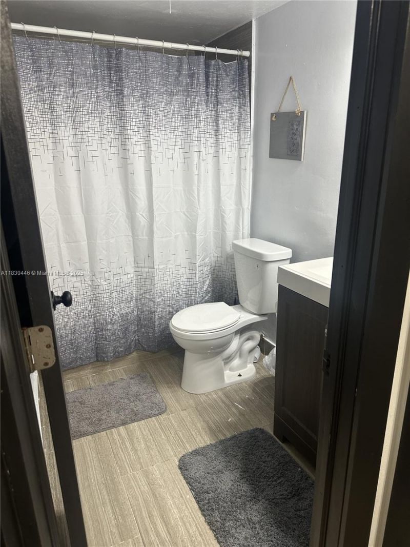 1701 NE 191st St, Unit A116, Miami, FL 33179 Photo