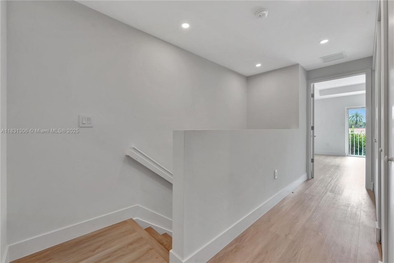 1563 NW 94th Way, Unit 09, Coral Springs, FL 33071 Photo