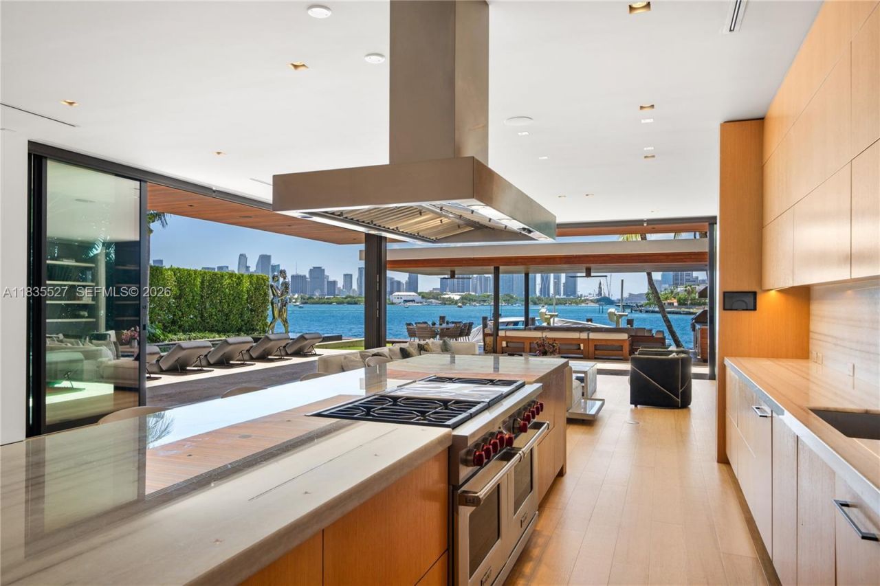 126 W San Marino Dr, Miami Beach, FL 33139 Photo