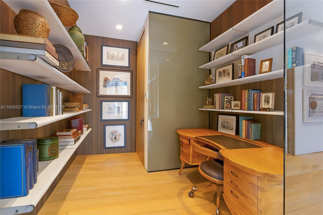 126 W San Marino Dr, Miami Beach, FL 33139 Photo