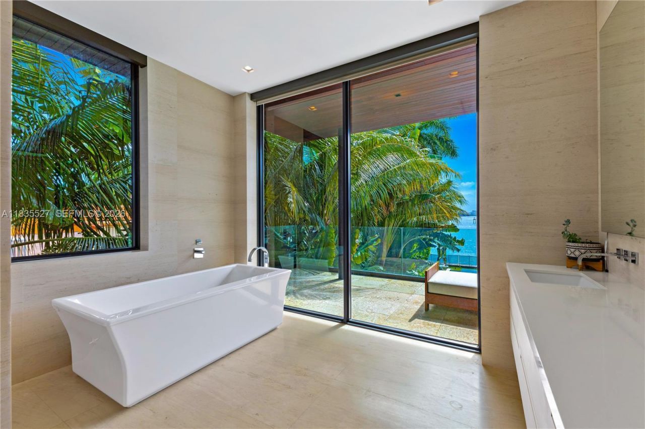 126 W San Marino Dr, Miami Beach, FL 33139 Photo