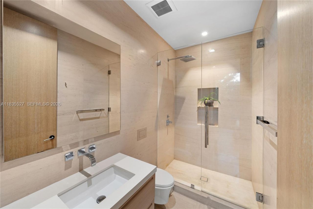 126 W San Marino Dr, Miami Beach, FL 33139 Photo