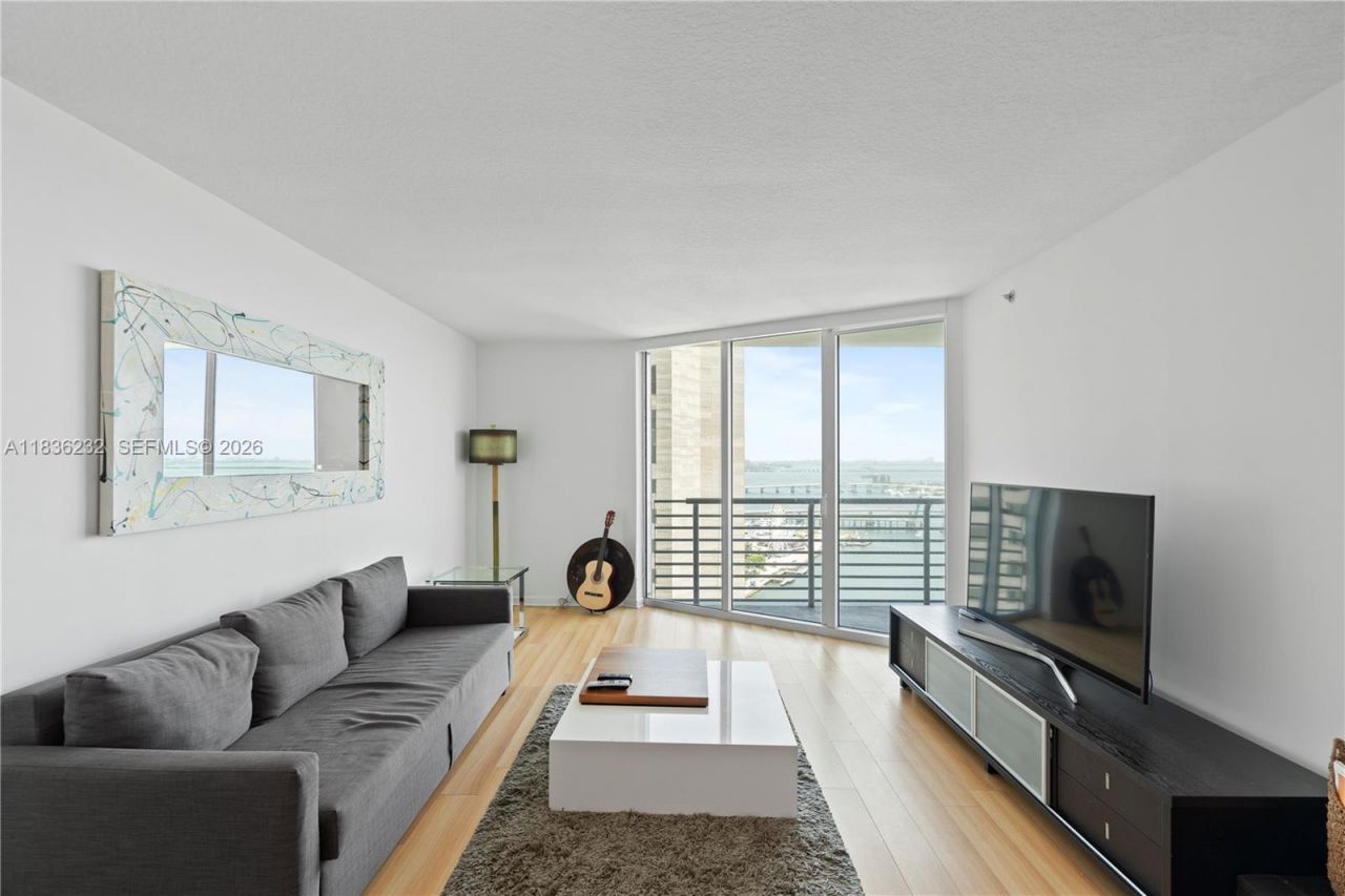 335 S Biscayne Blvd, Unit 3410, Miami, FL 33131 Photo