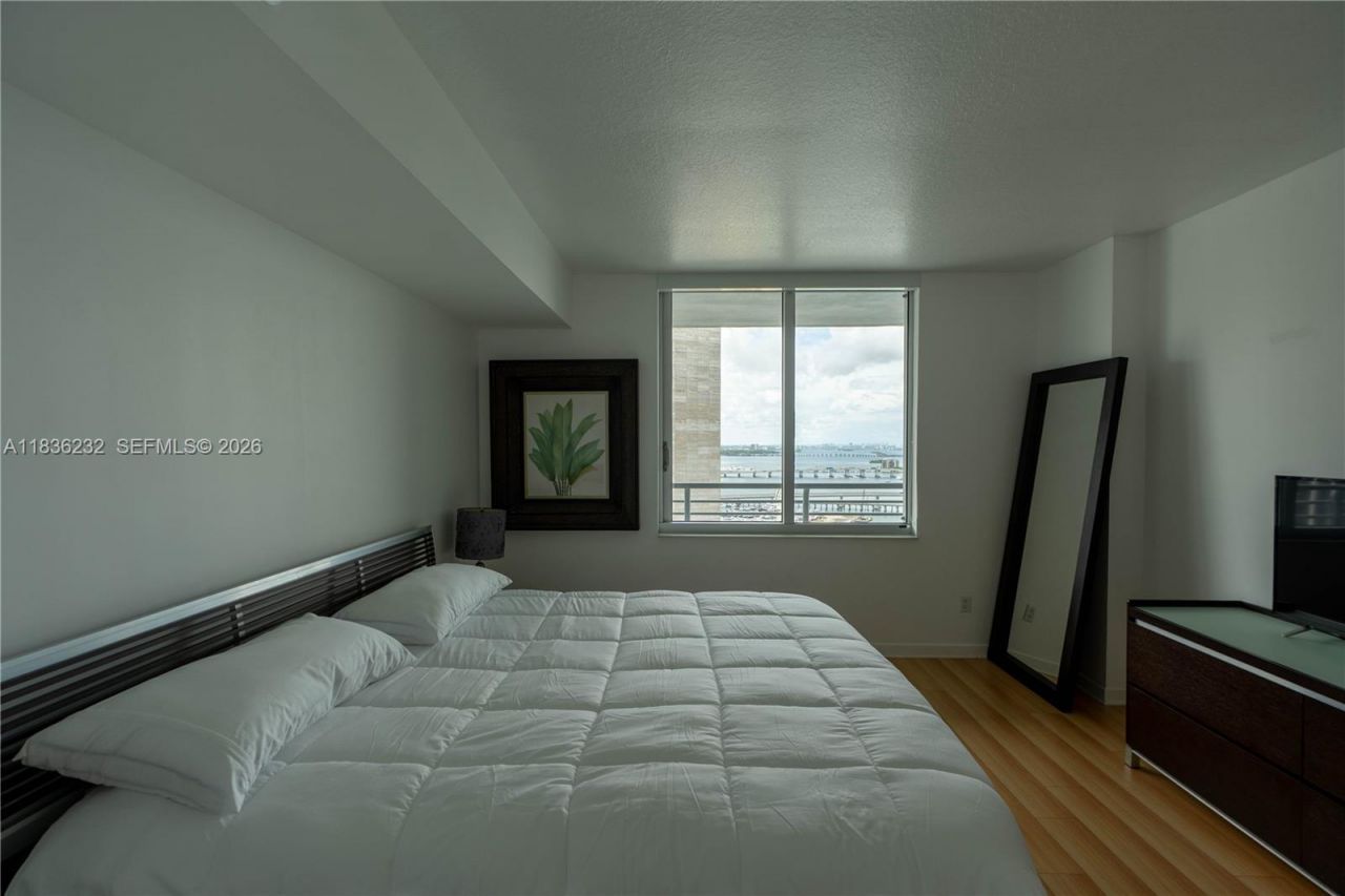 335 S Biscayne Blvd, Unit 3410, Miami, FL 33131 Photo