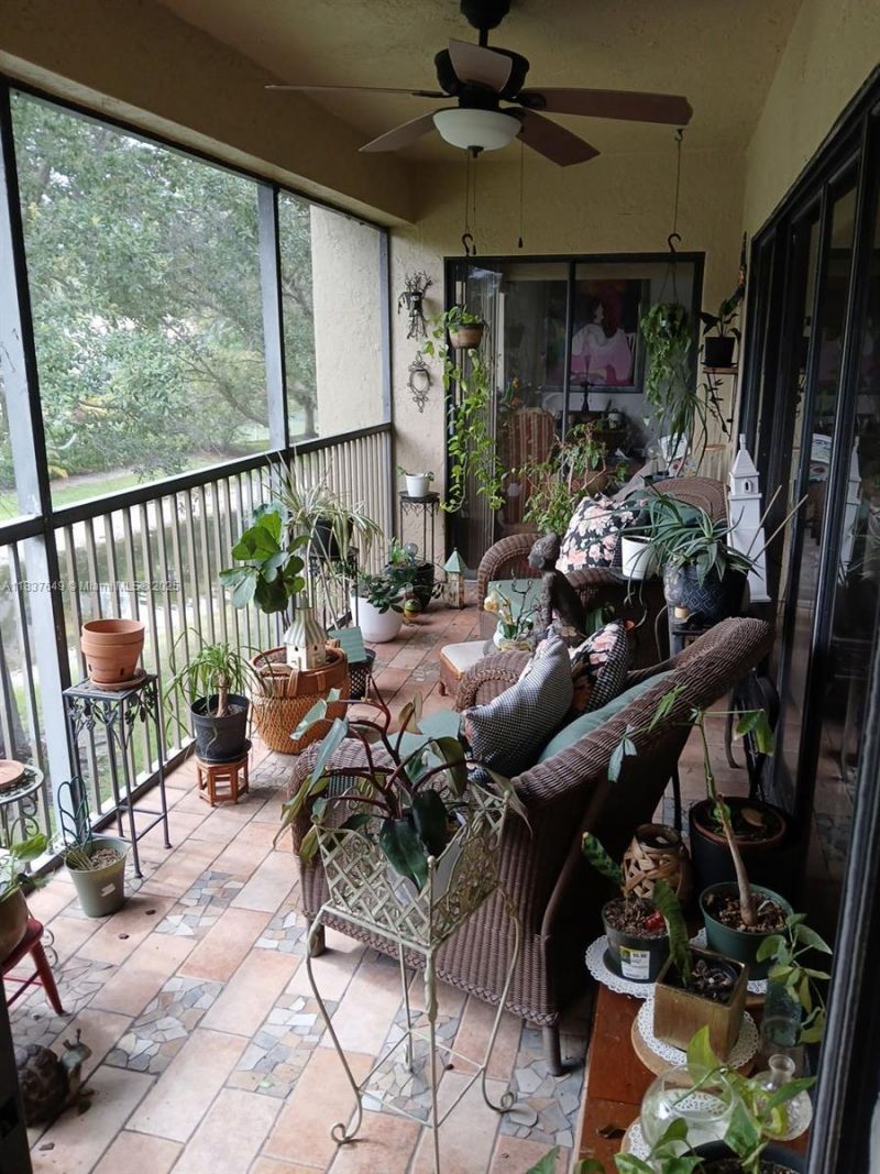 1022 NW 105th Ave, Unit D-119, Plantation, FL 33322 Photo