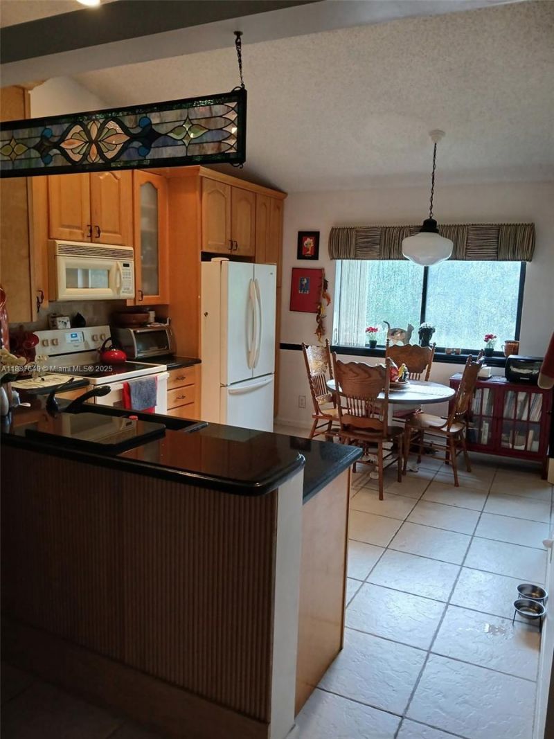 1022 NW 105th Ave, Unit D-119, Plantation, FL 33322 Photo