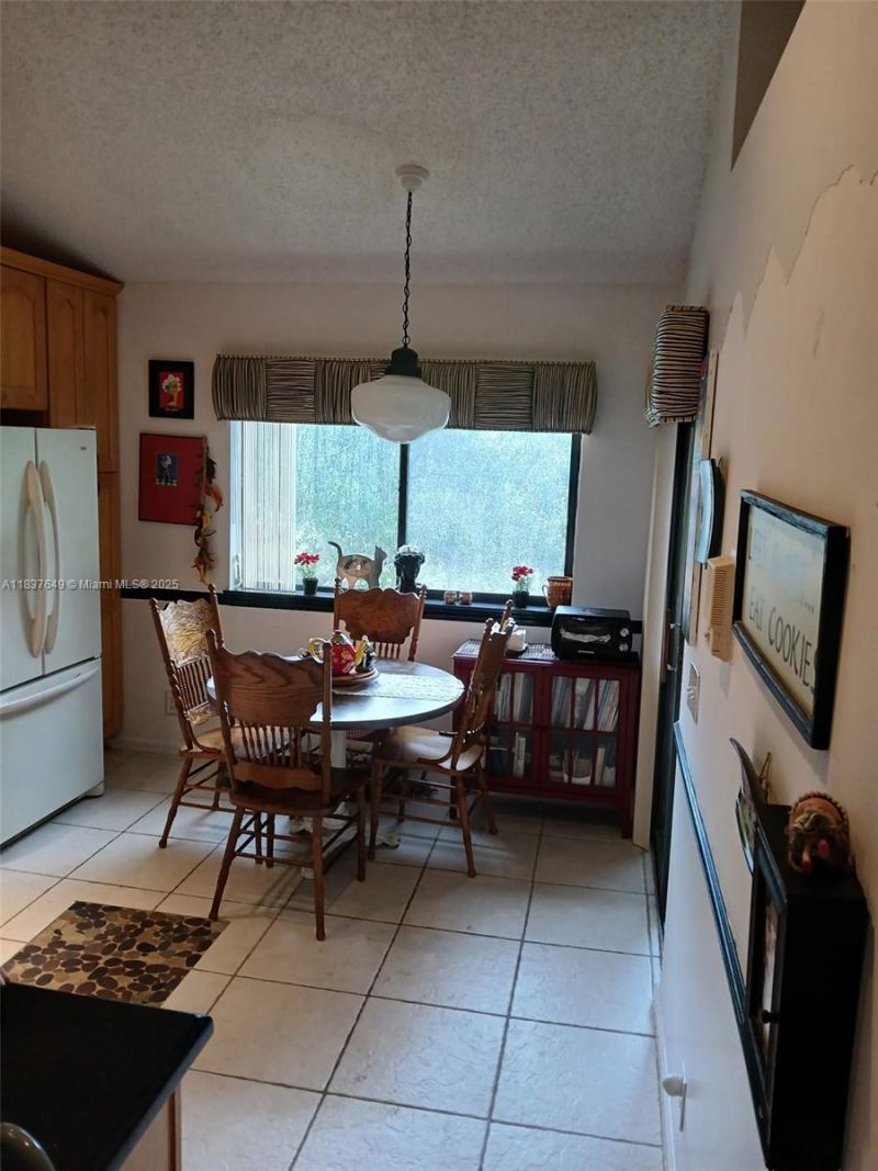 1022 NW 105th Ave, Unit D-119, Plantation, FL 33322 Photo