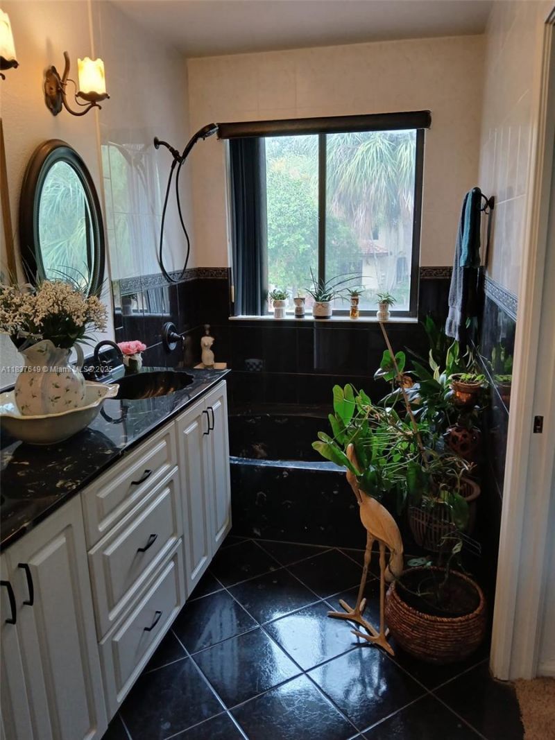 1022 NW 105th Ave, Unit D-119, Plantation, FL 33322 Photo