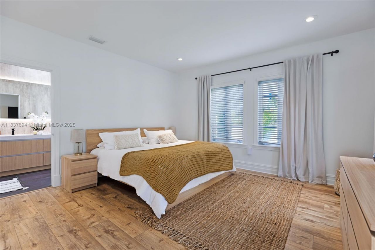 113 NE 101st St, Miami Shores, FL 33138 Photo