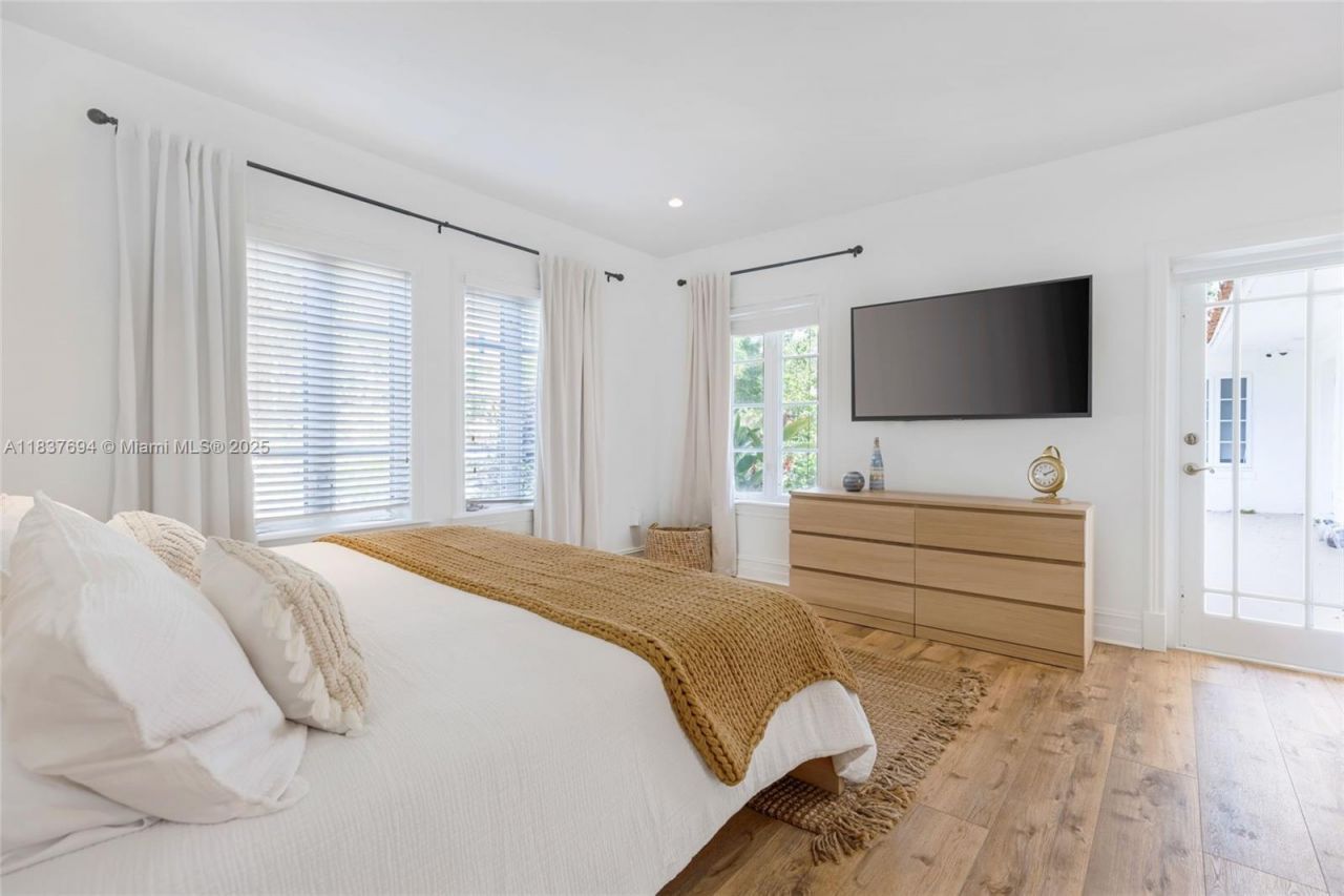 113 NE 101st St, Miami Shores, FL 33138 Photo