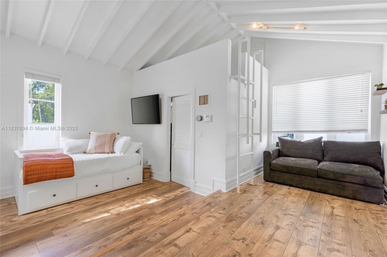 113 NE 101st St, Miami Shores, FL 33138 Photo