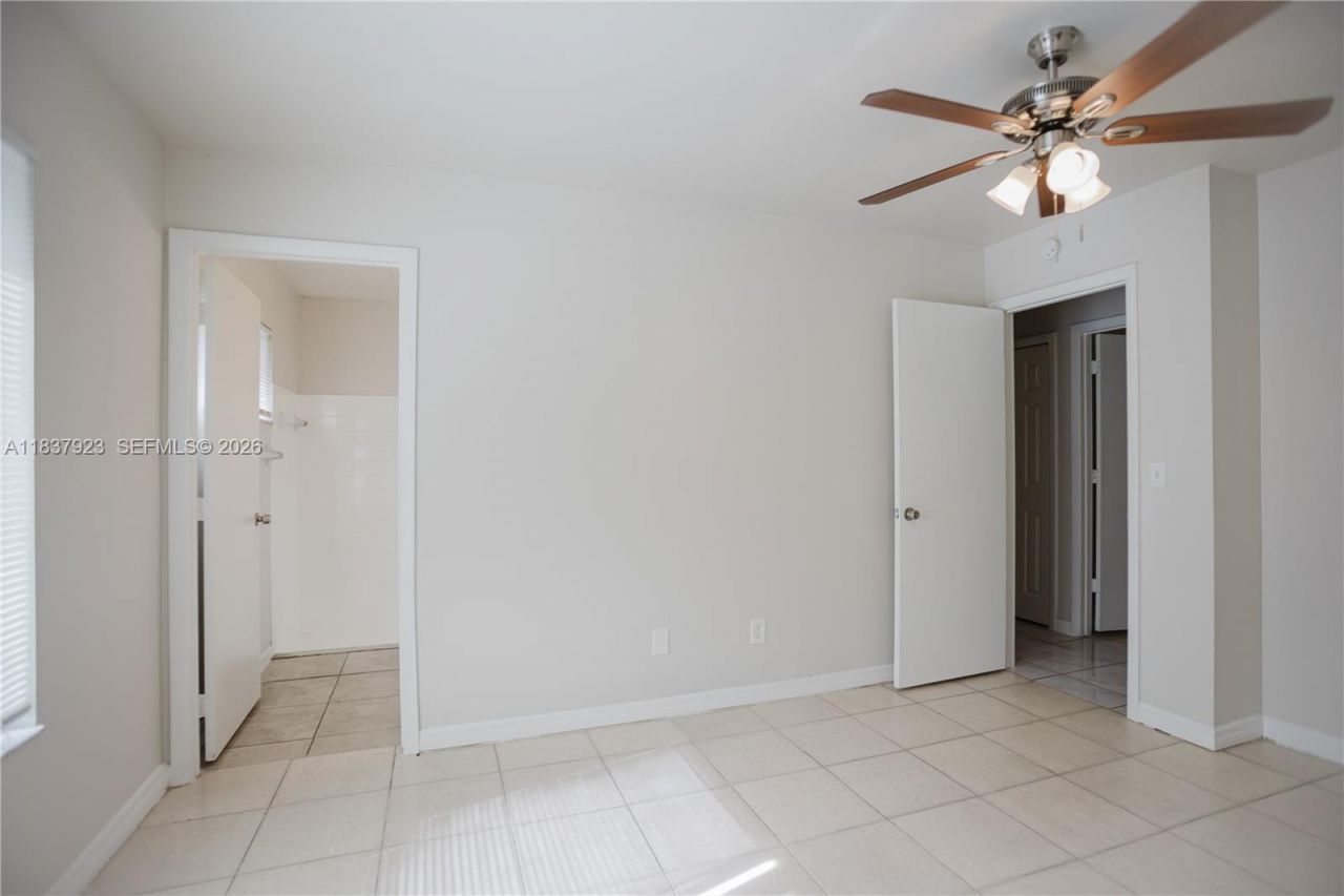 274 SW Bridgeport Dr, Port Saint Lucie, FL 34953 Photo