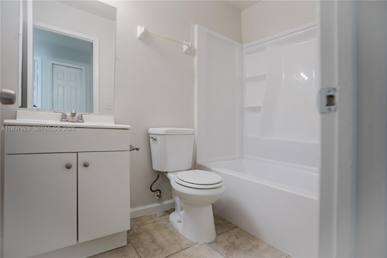 274 SW Bridgeport Dr, Port Saint Lucie, FL 34953 Photo