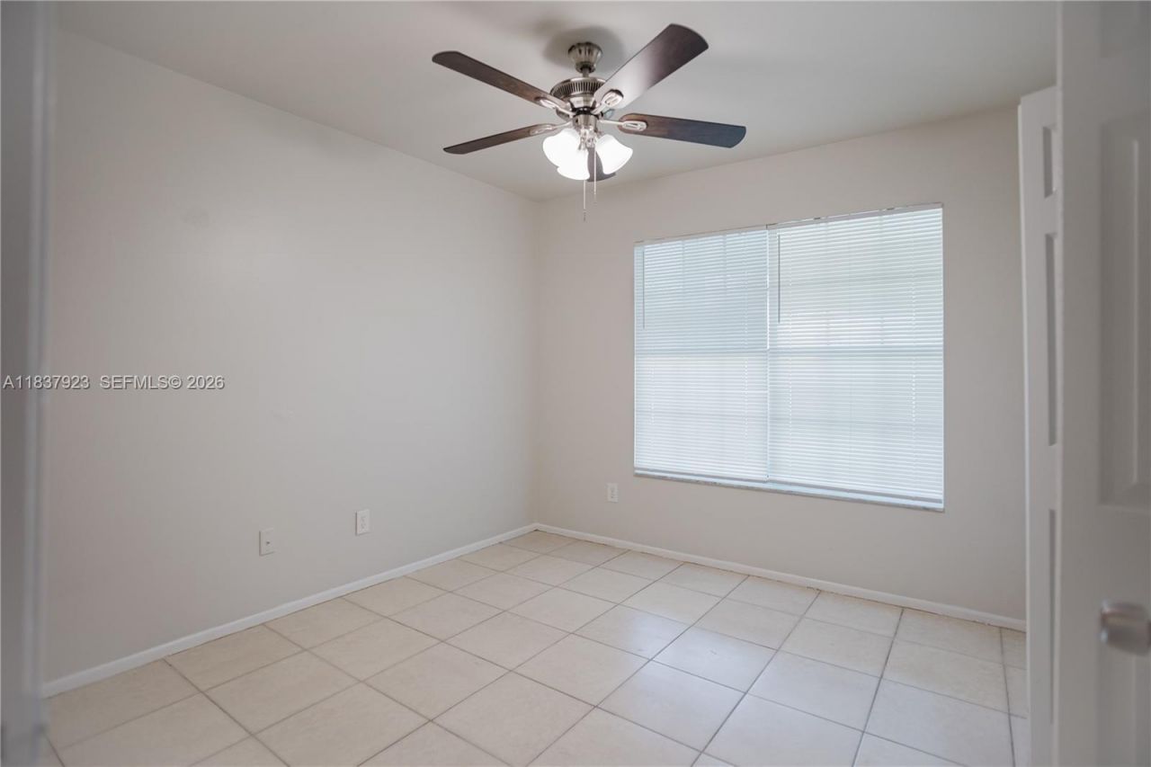 274 SW Bridgeport Dr, Port Saint Lucie, FL 34953 Photo