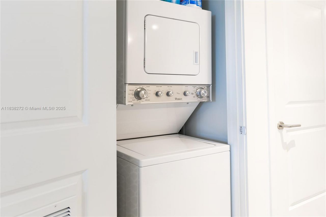 1600 NE 1st Ave, Unit 2004, Miami, FL 33132 Photo