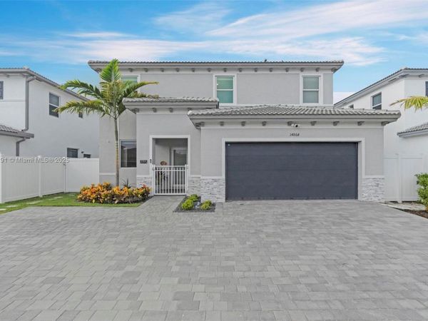 14864 SW 163rd Ter, Miami, FL 33187