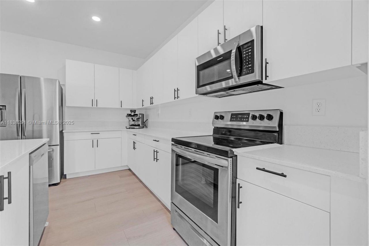 14864 SW 163rd Ter, Miami, FL 33187 Photo