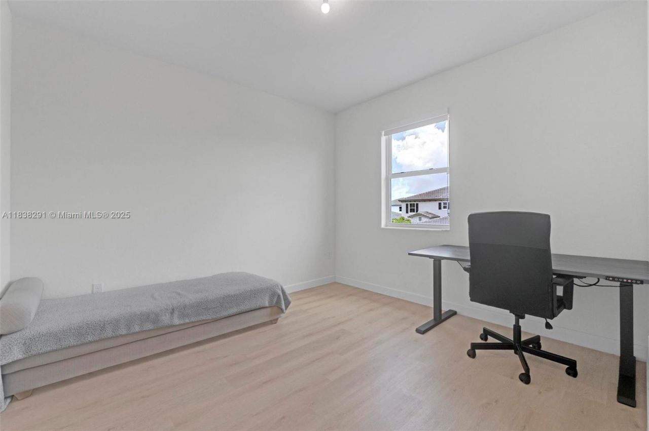 14864 SW 163rd Ter, Miami, FL 33187 Photo