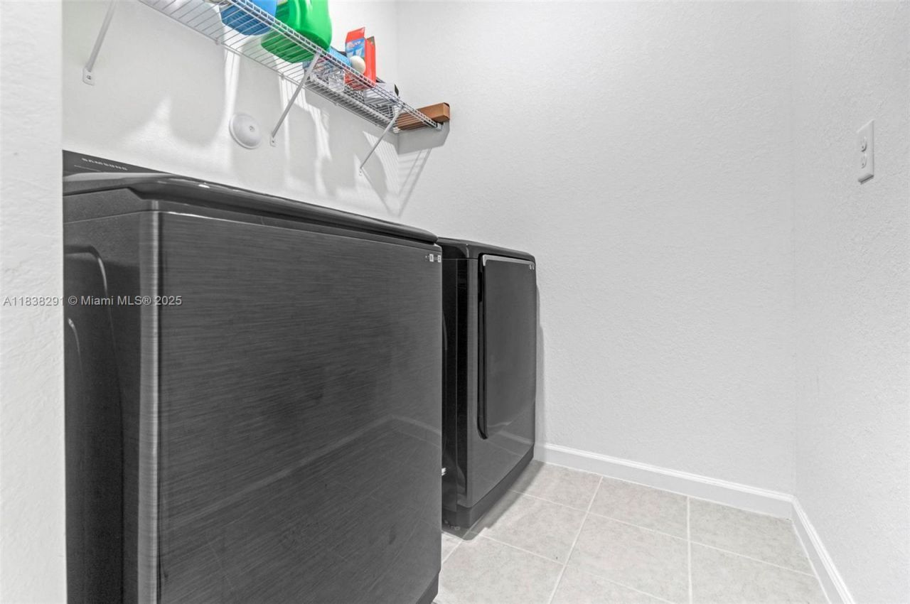 14864 SW 163rd Ter, Miami, FL 33187 Photo